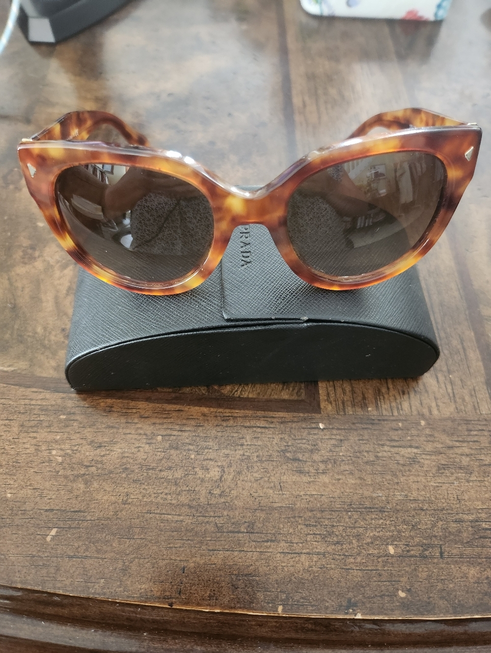Prada Sunglasses with case - Picture 2 of 9